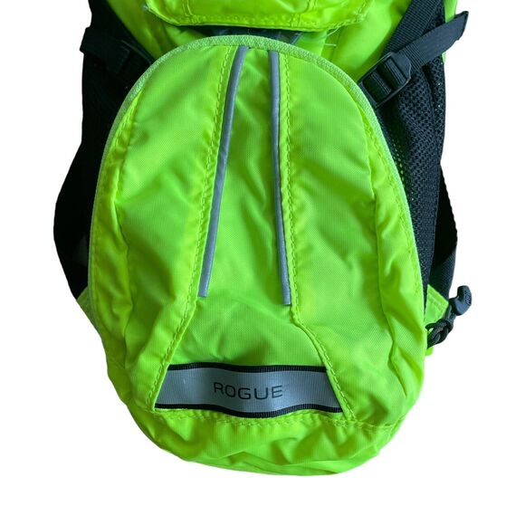 CamelBak Unisex Rogue Lightweight Hydration Backpack Running Water Bladder  2L - Picture 2 of 12